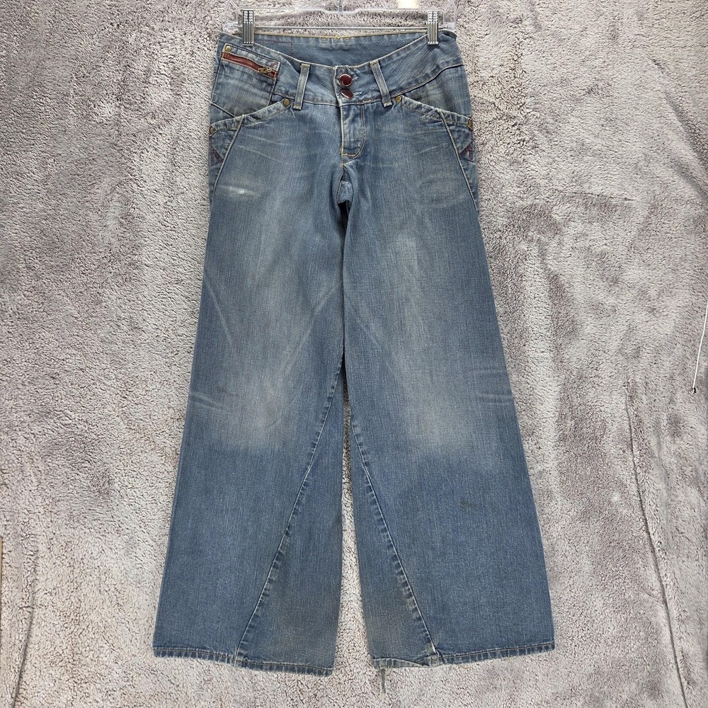 Vintage Levis Engineered Jeans Womens Blue Twisted Baggy Wide Leg Fits 28x30